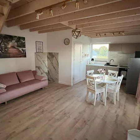 Holiday home Nad Jeziorem Radunskim 2 *
